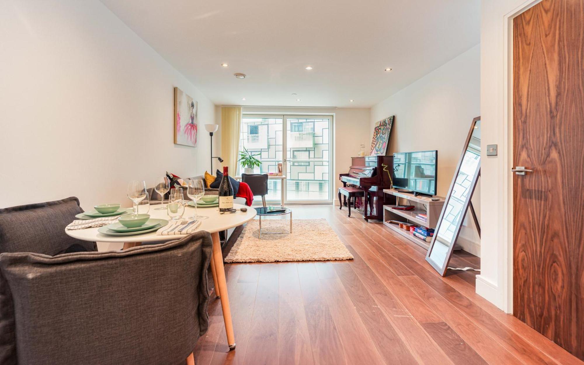 Stylish And Comfortable Canary Wharf Apartment Perfect For Long Stays Λονδίνο Εξωτερικό φωτογραφία